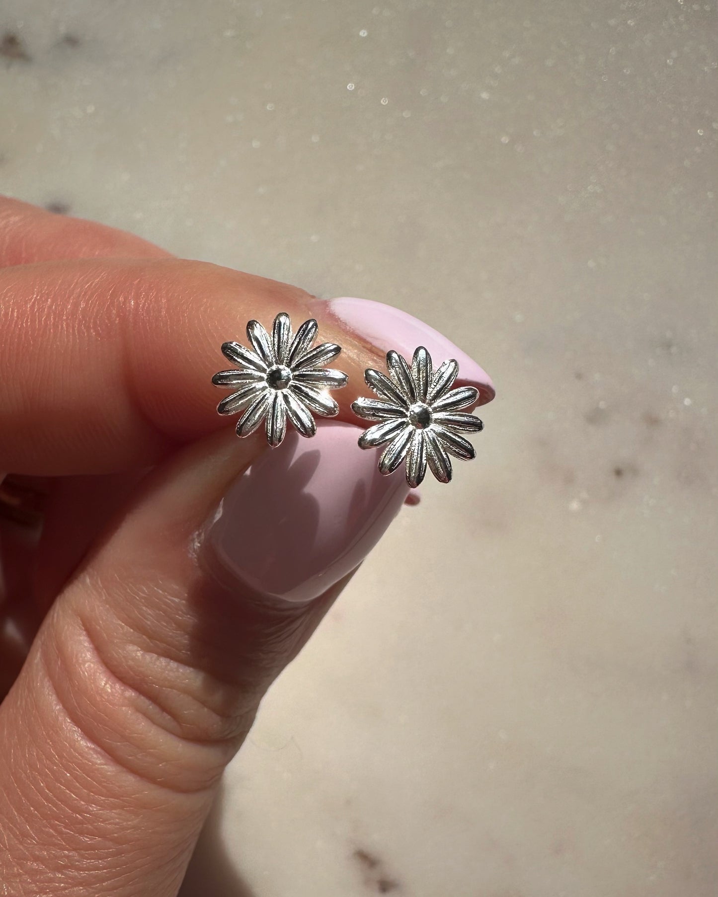 Daisy studs earrings