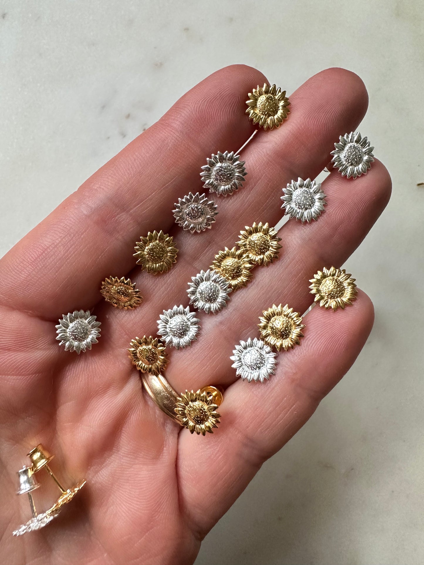 Sunflower studs earrings