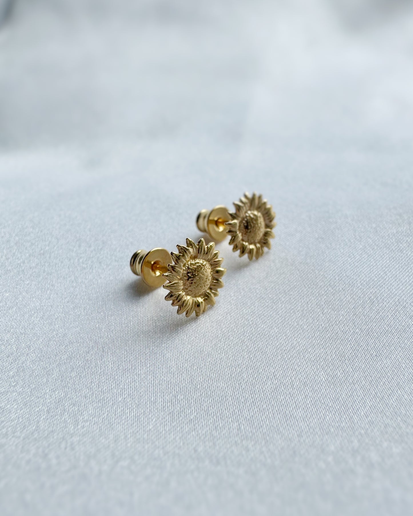 Sunflower studs earrings