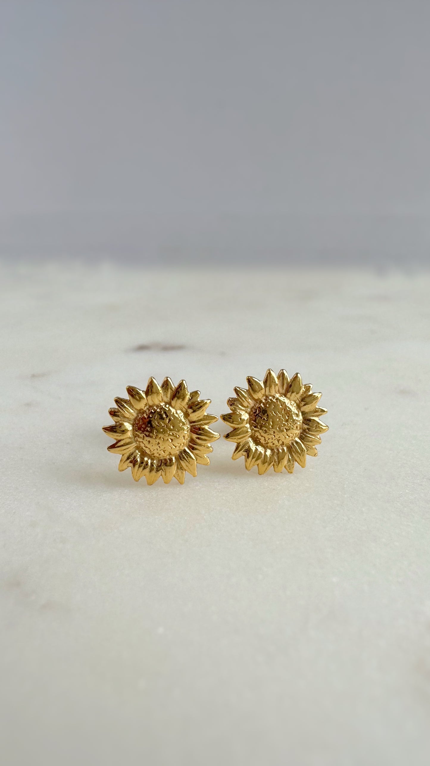 Sunflower studs earrings