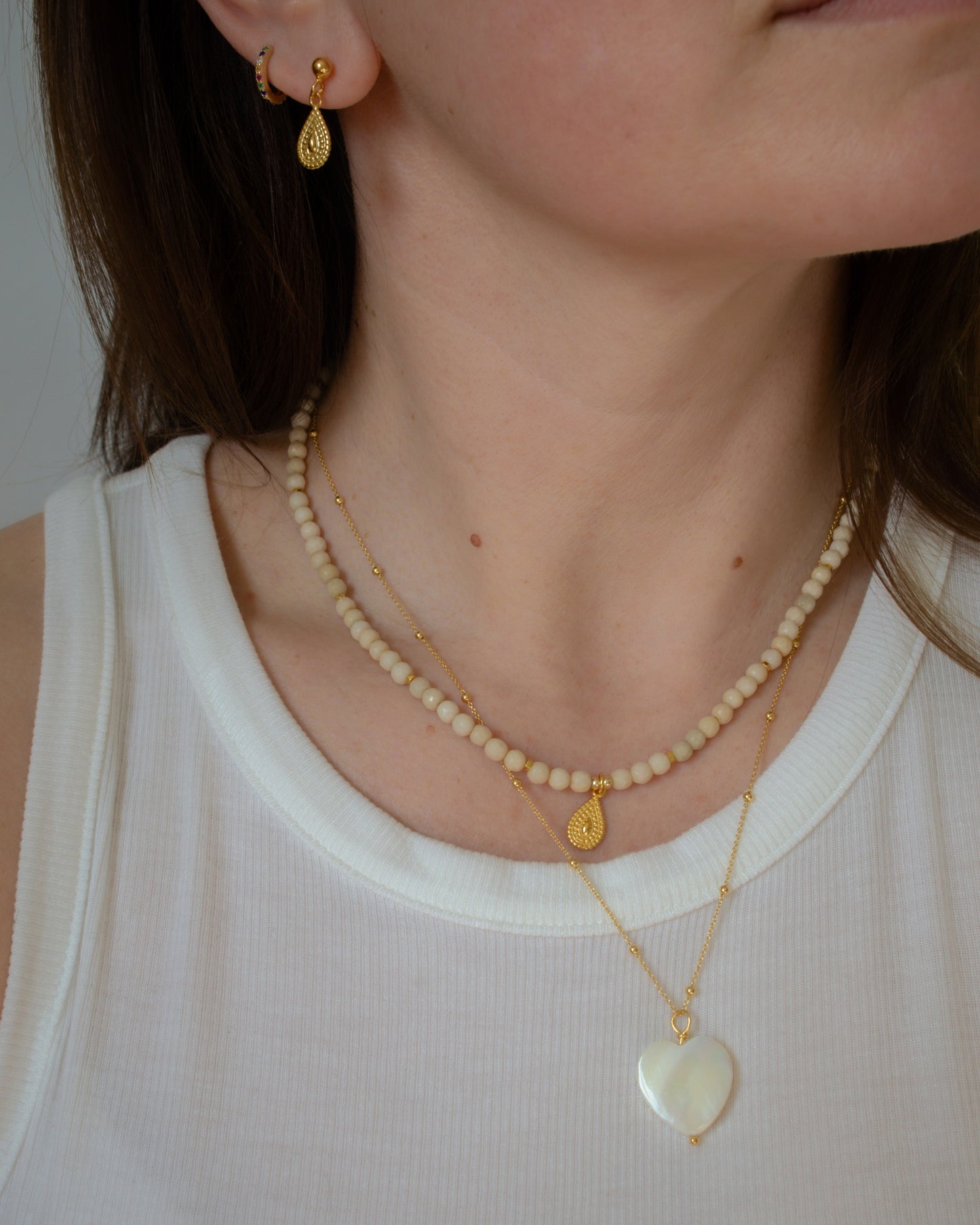 Crème earrings