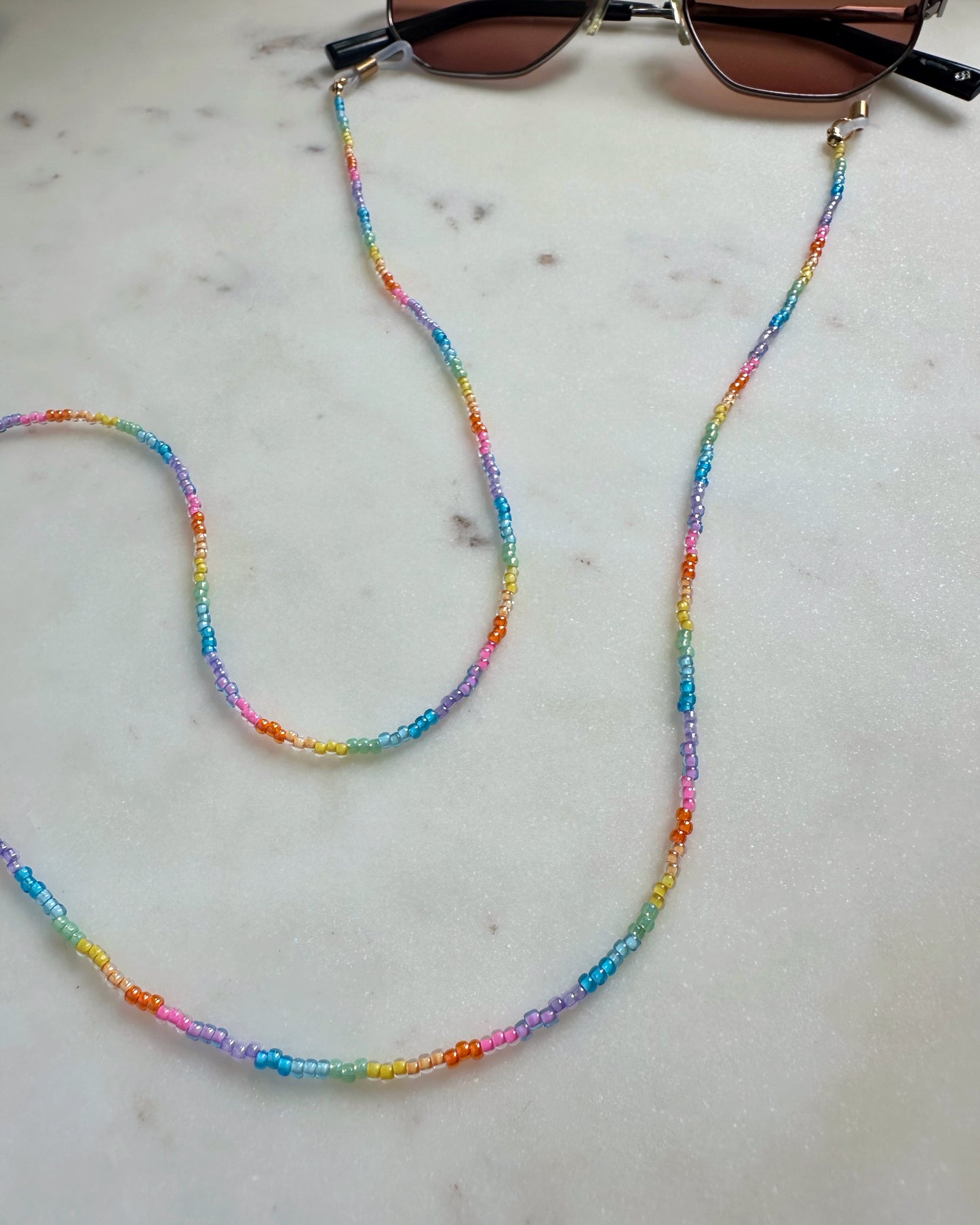 Bright rainbow glass chain