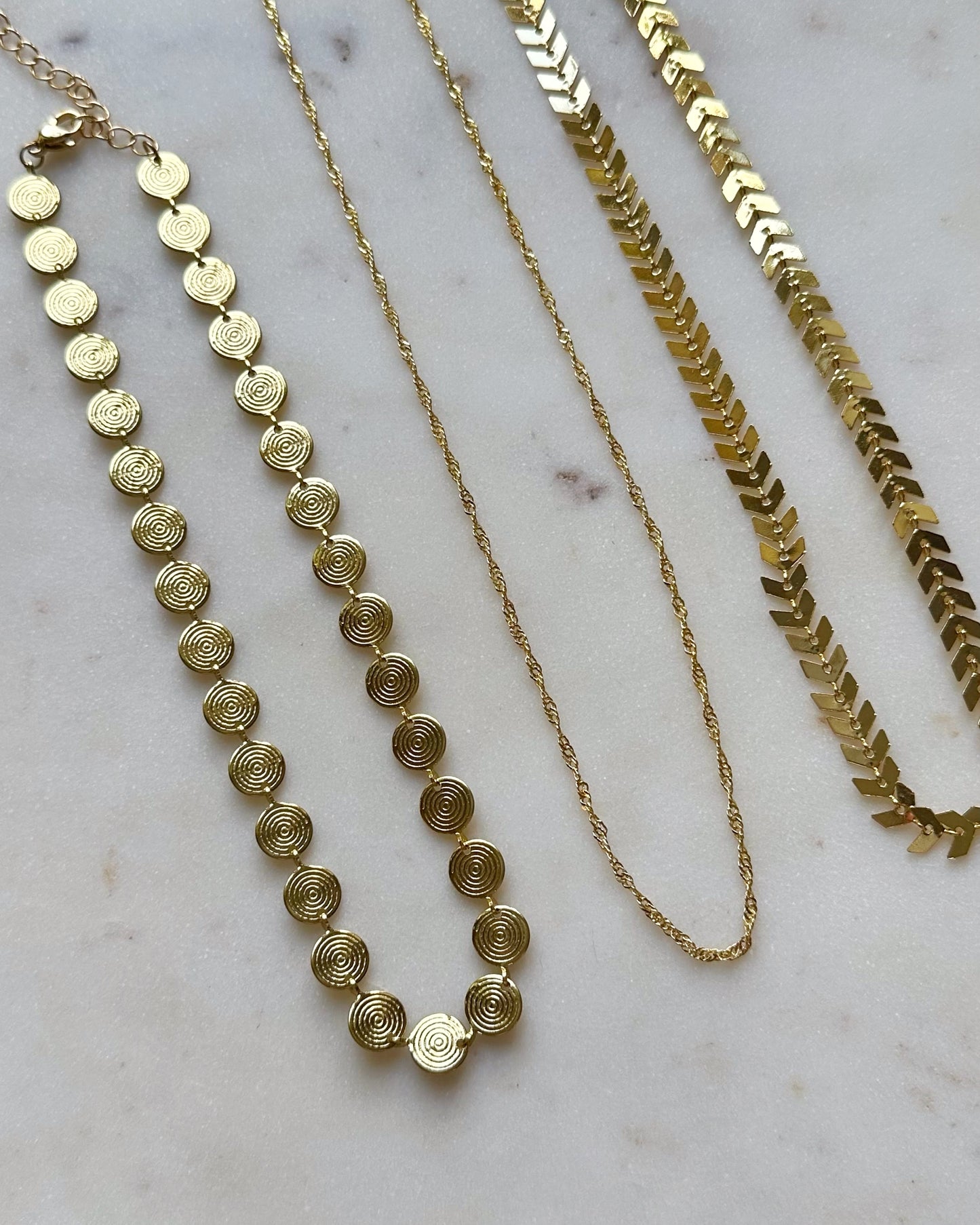 Golden Twist thin chain necklace