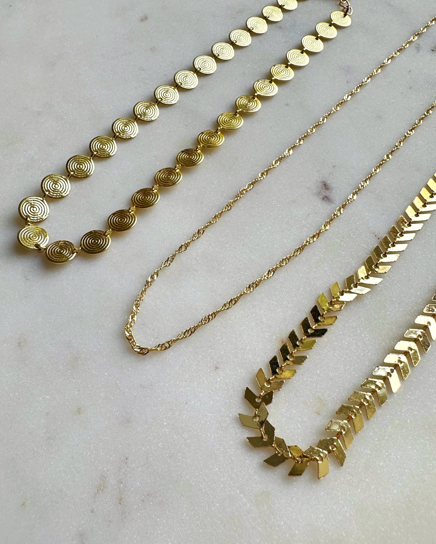 Golden Twist thin chain necklace