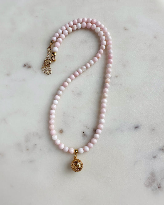 Blush necklace