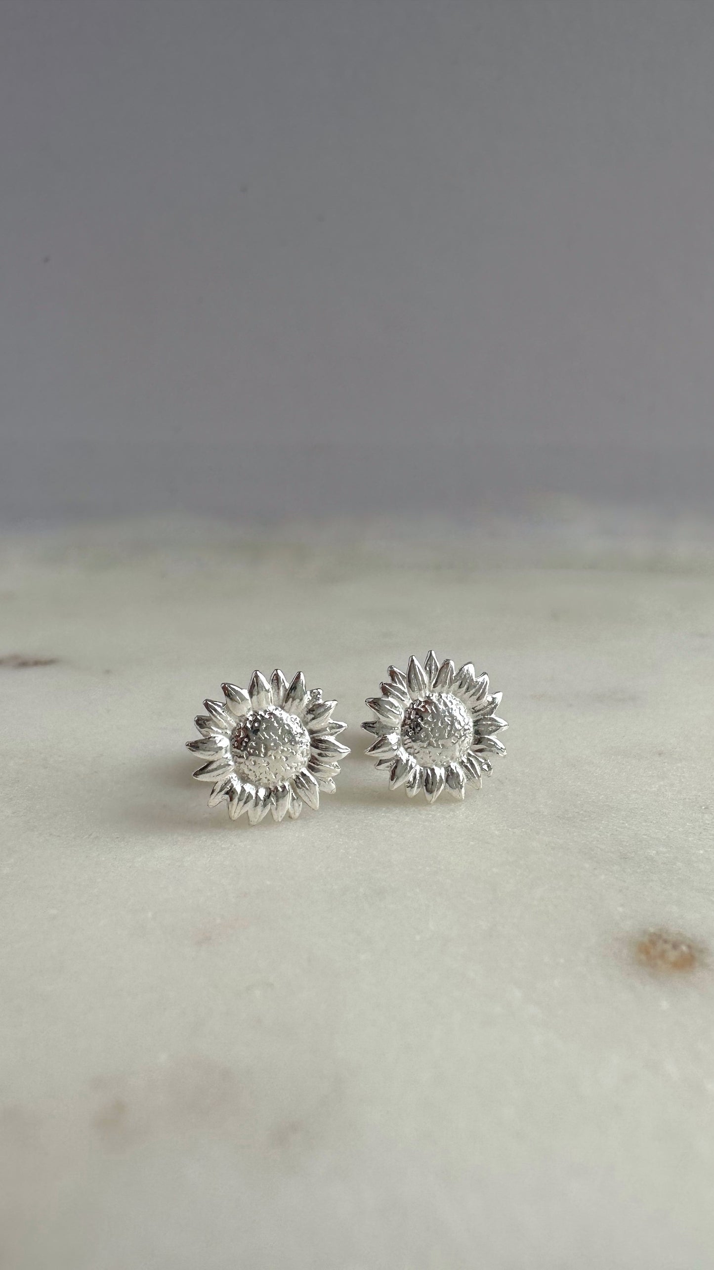 Sunflower studs earrings