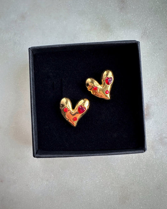 Heart studs earrings with red rhinestones hearts