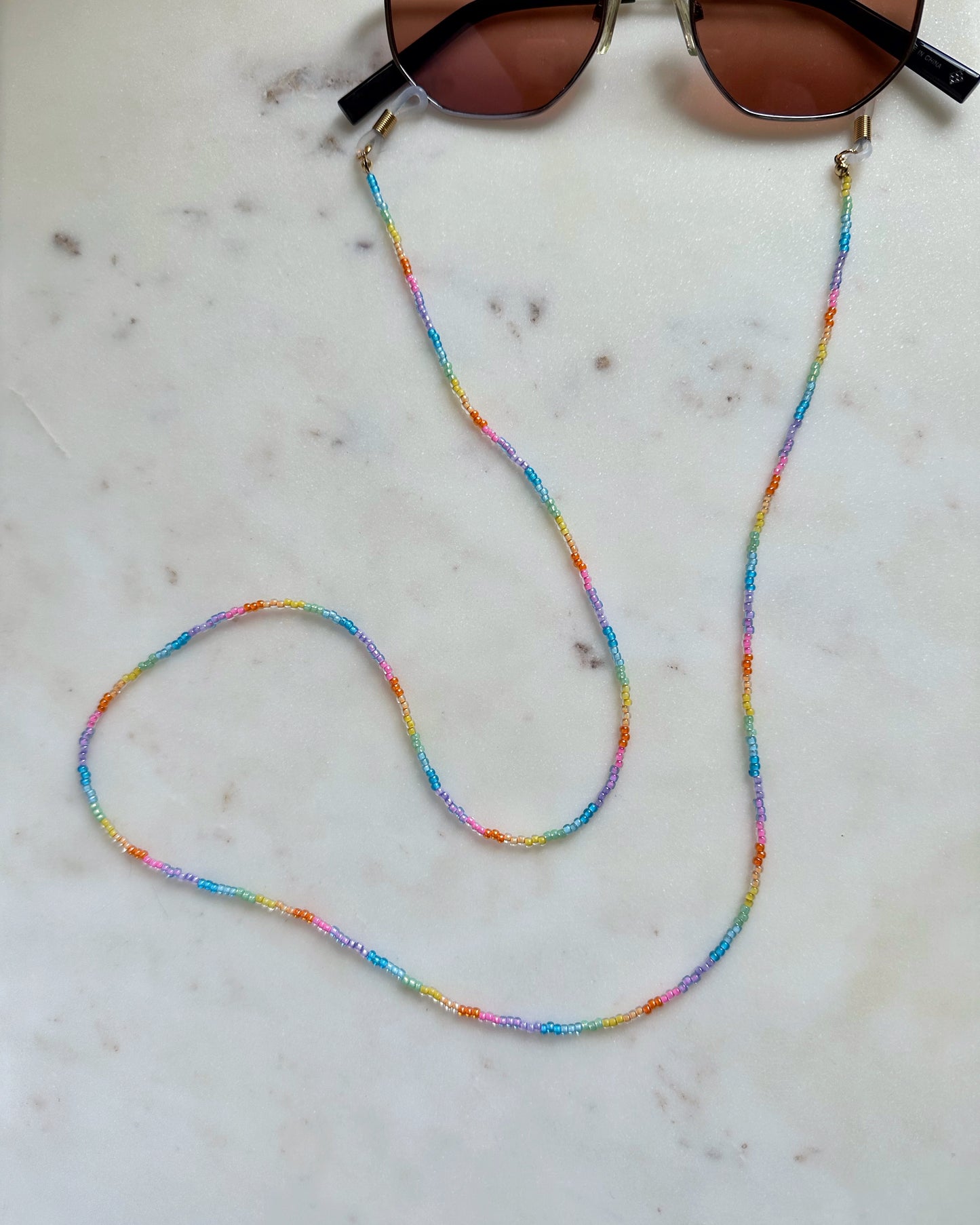 Bright rainbow glass chain