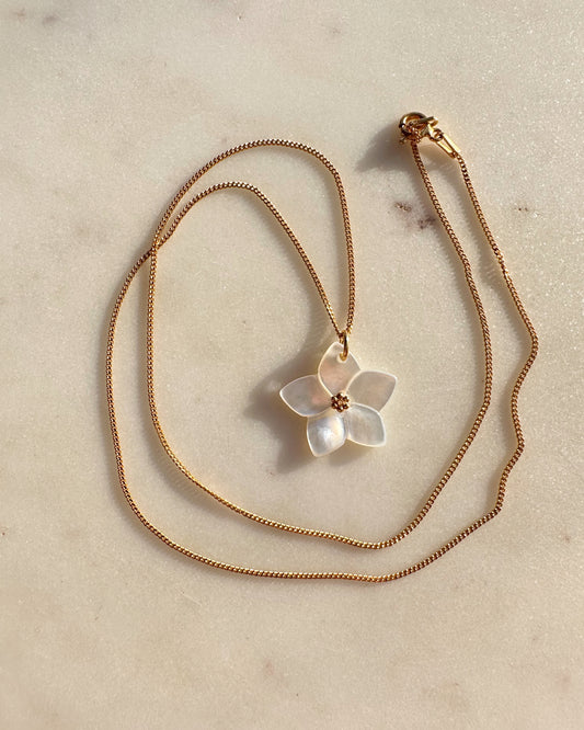 White Flower necklace