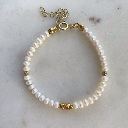 Diana pearl bracelet