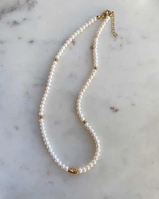 Diana pearl necklace