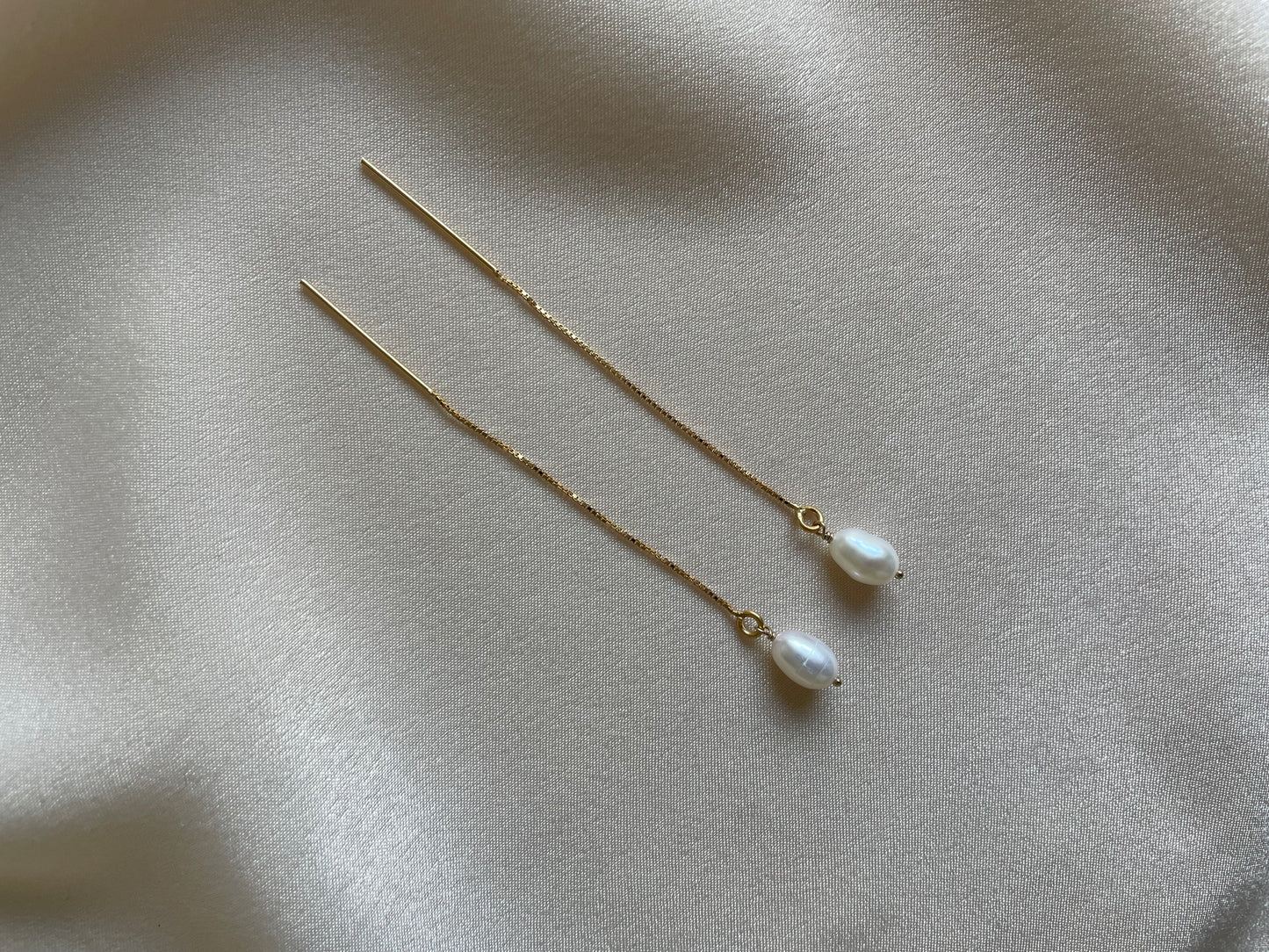 Manika Pearl thread earrings